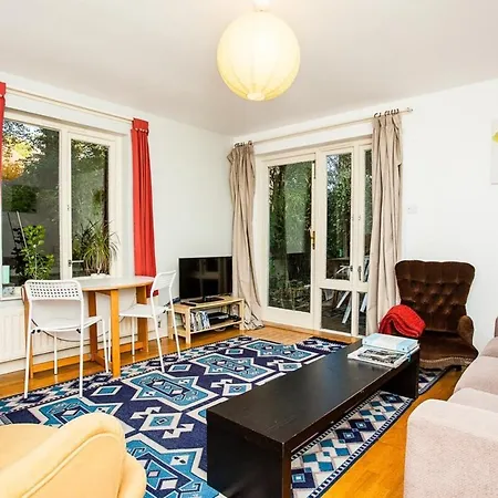 Charming Peaceful 2 Bedroom With Parking And Garden Londra Esterno foto