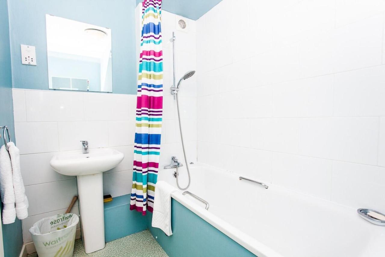 Charming Peaceful 2 Bedroom With Parking And Garden * Londen